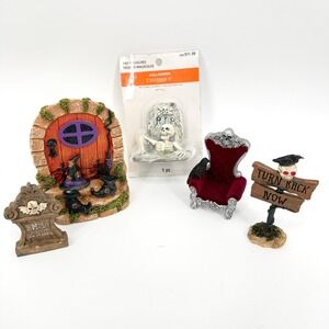 Lot Tiny‎ Treasures Mini Halloween Decorations Dollhouse Village
